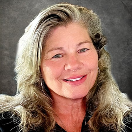 Eva Boucher headshot